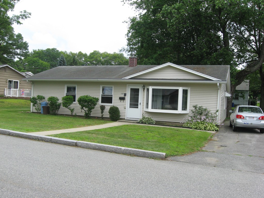 127 Windsor Street Fall River, MA 02723 - Photo 1 of 12 Gallery Image 1