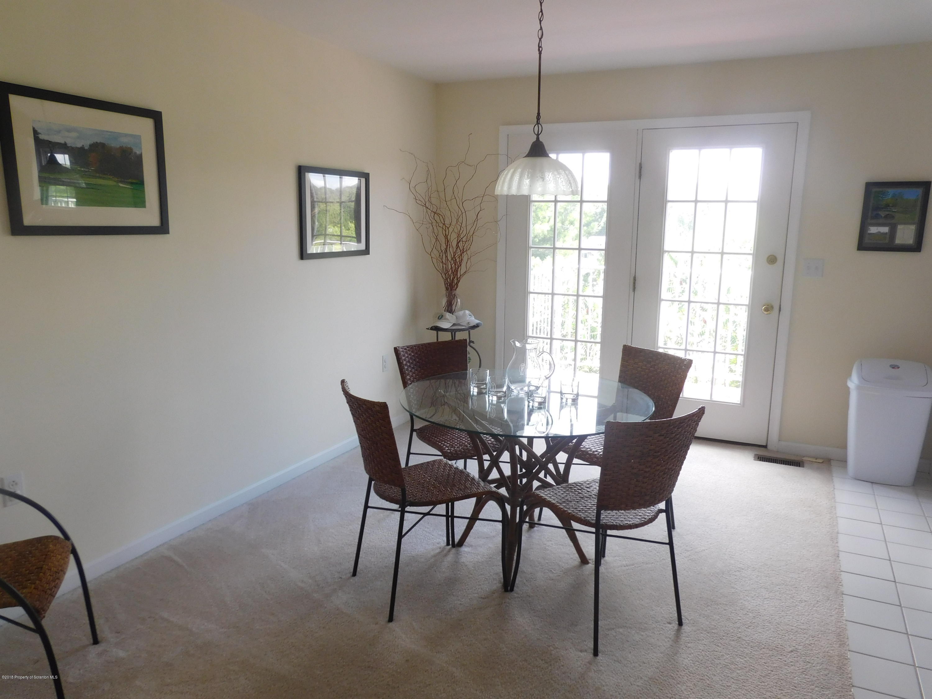10 Lakeside Common Clarks Summit, PA 18411 - Photo 5 of 13 Gallery Image 5