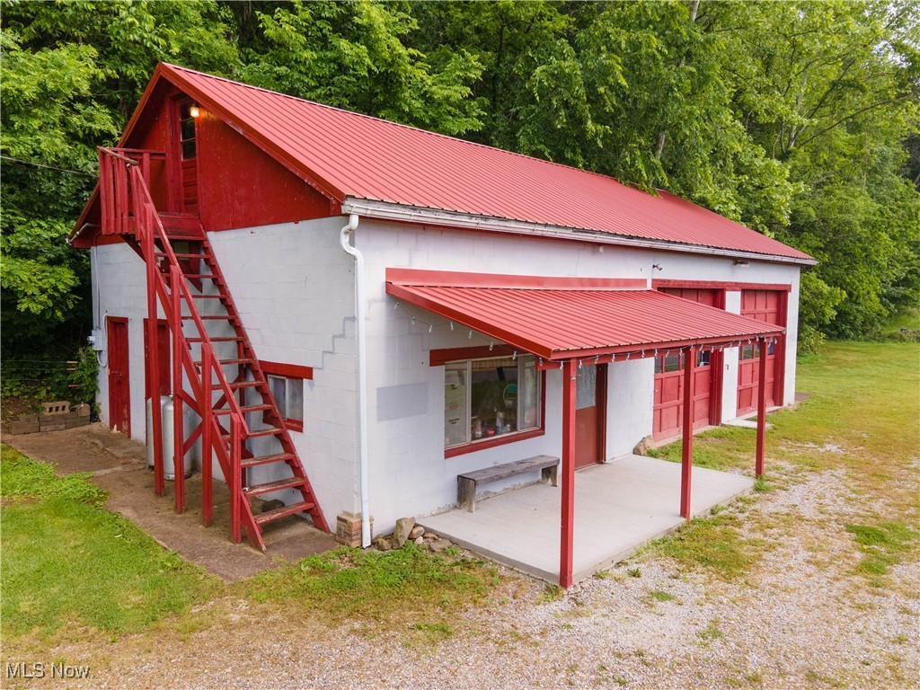 31647 Charleston Road Leon, WV 25123 - Photo 4 of 30