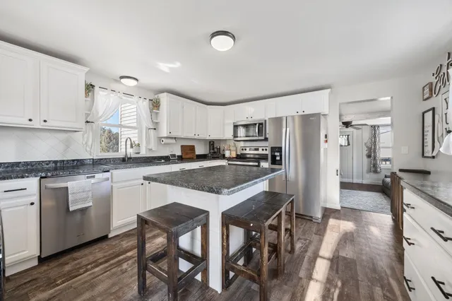 $275,000 | 10130 East County Rd A, Janesville, WI 53546