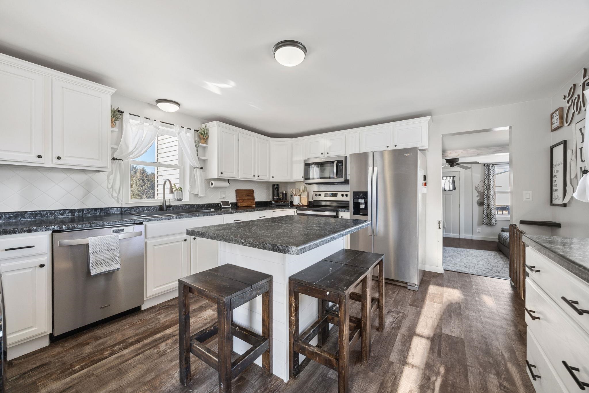 10130 East County Rd A Janesville, WI 53546 - Photo 4 of 78