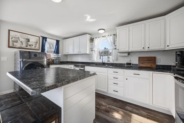 $275,000 | 10130 East County Rd A, Janesville, WI 53546