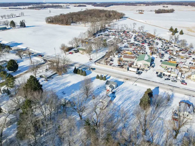 $275,000 | 10130 East County Rd A, Janesville, WI 53546