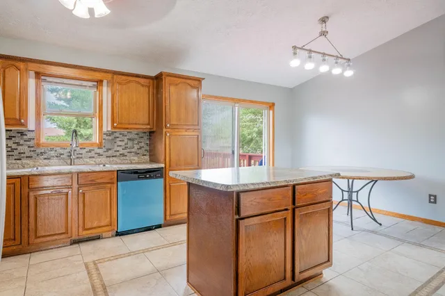 $365,000 | 7922 Bracken Parkway, Hobart, IN 46342