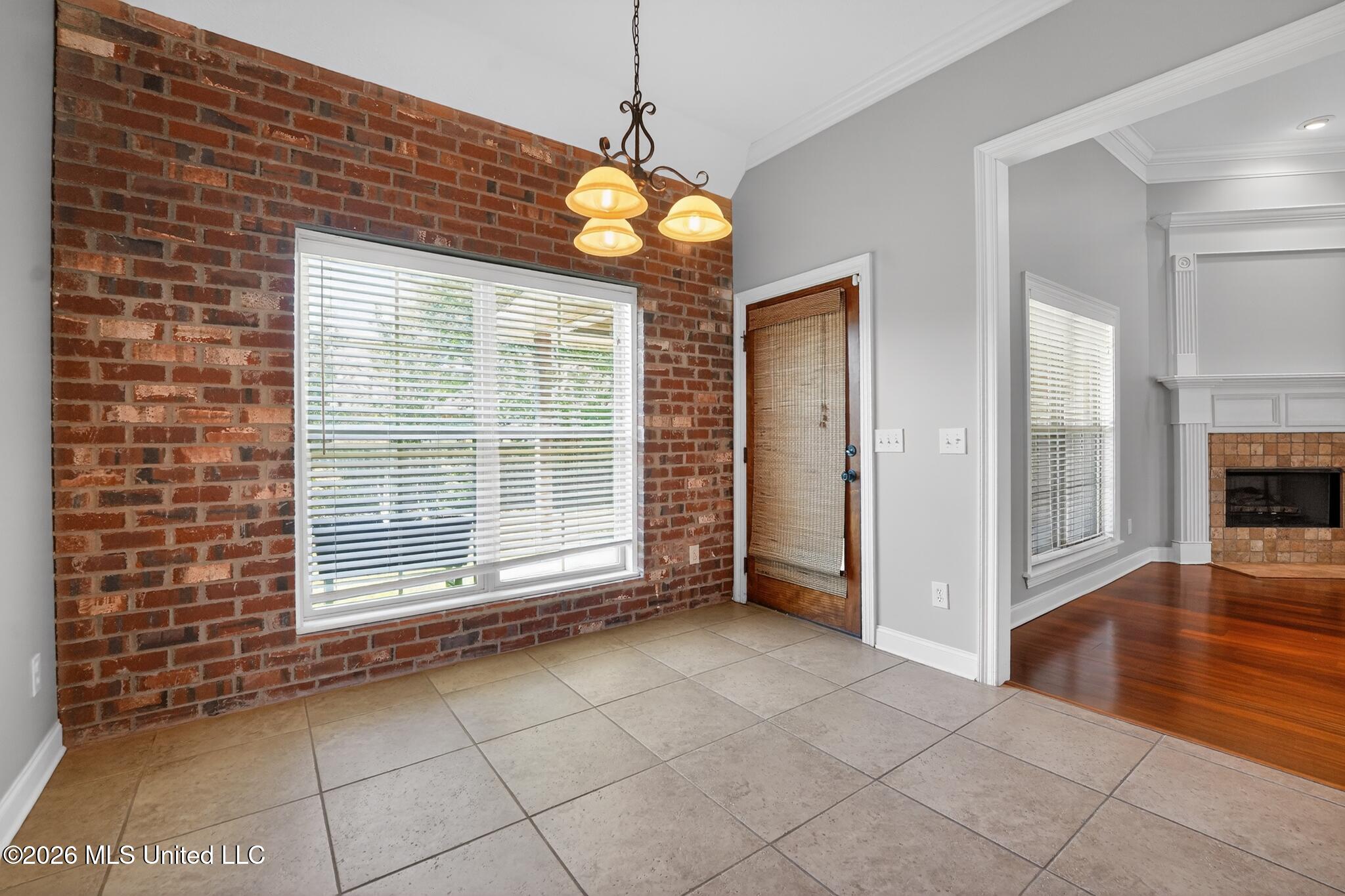 308 Turtle Hollow Brandon, MS 39047 - Photo 22 of 40 18_308_Turtle_Hollow-Dining_room-8053