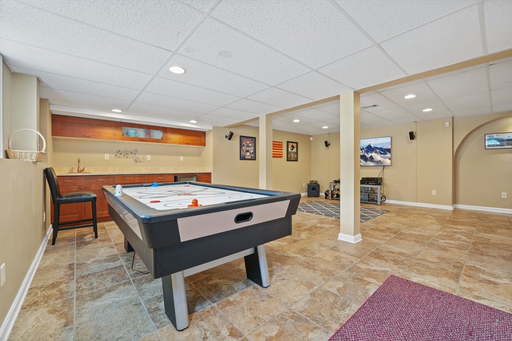110 Quaker Lane Rochester, MA 02770 - Photo 24 of 37
