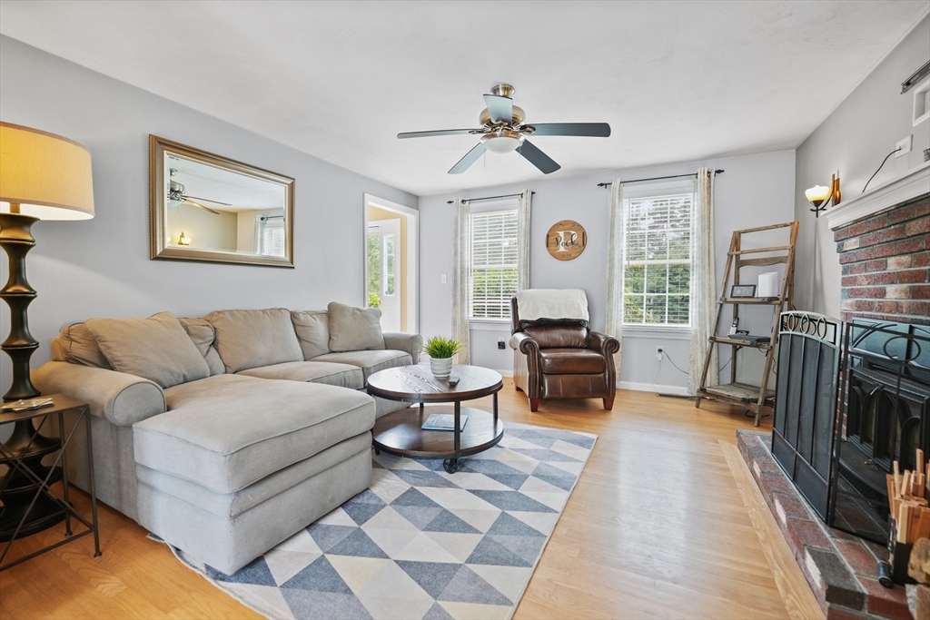 110 Quaker Lane Rochester, MA 02770 - Photo 6 of 37