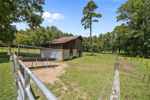 $850,000 | 9256 Us Highway, High Point, NC 27263