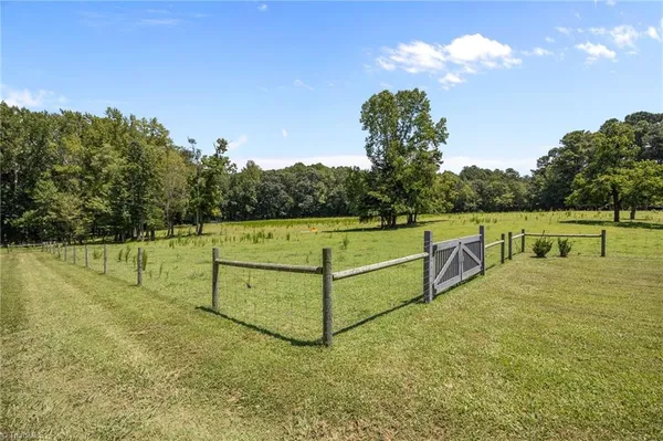 $850,000 | 9256 Us Highway, High Point, NC 27263