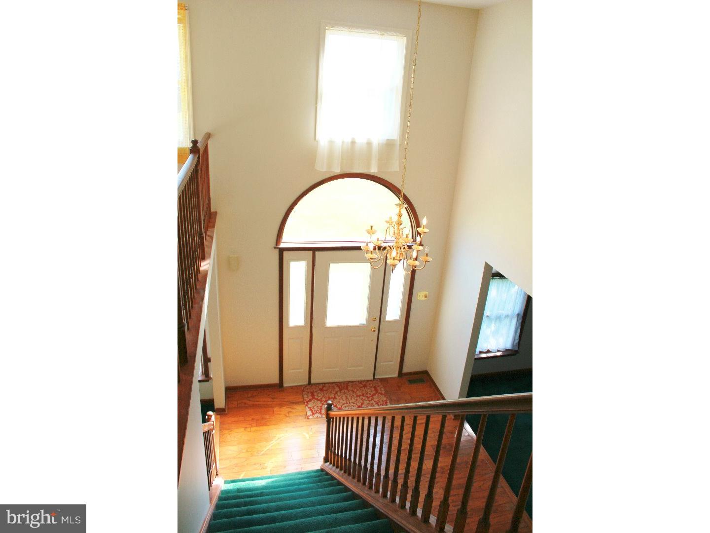 226 Broad Acres Road Lansdale, PA 19446 - Photo 11 of 20 Foyer