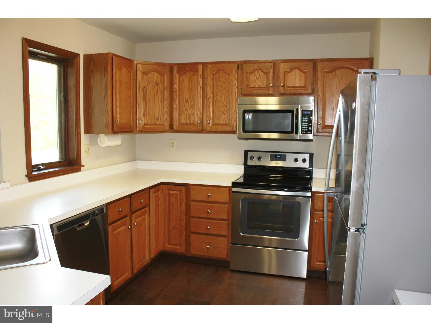 226 Broad Acres Road Lansdale, PA 19446 - Photo 3 of 20 Kitchen