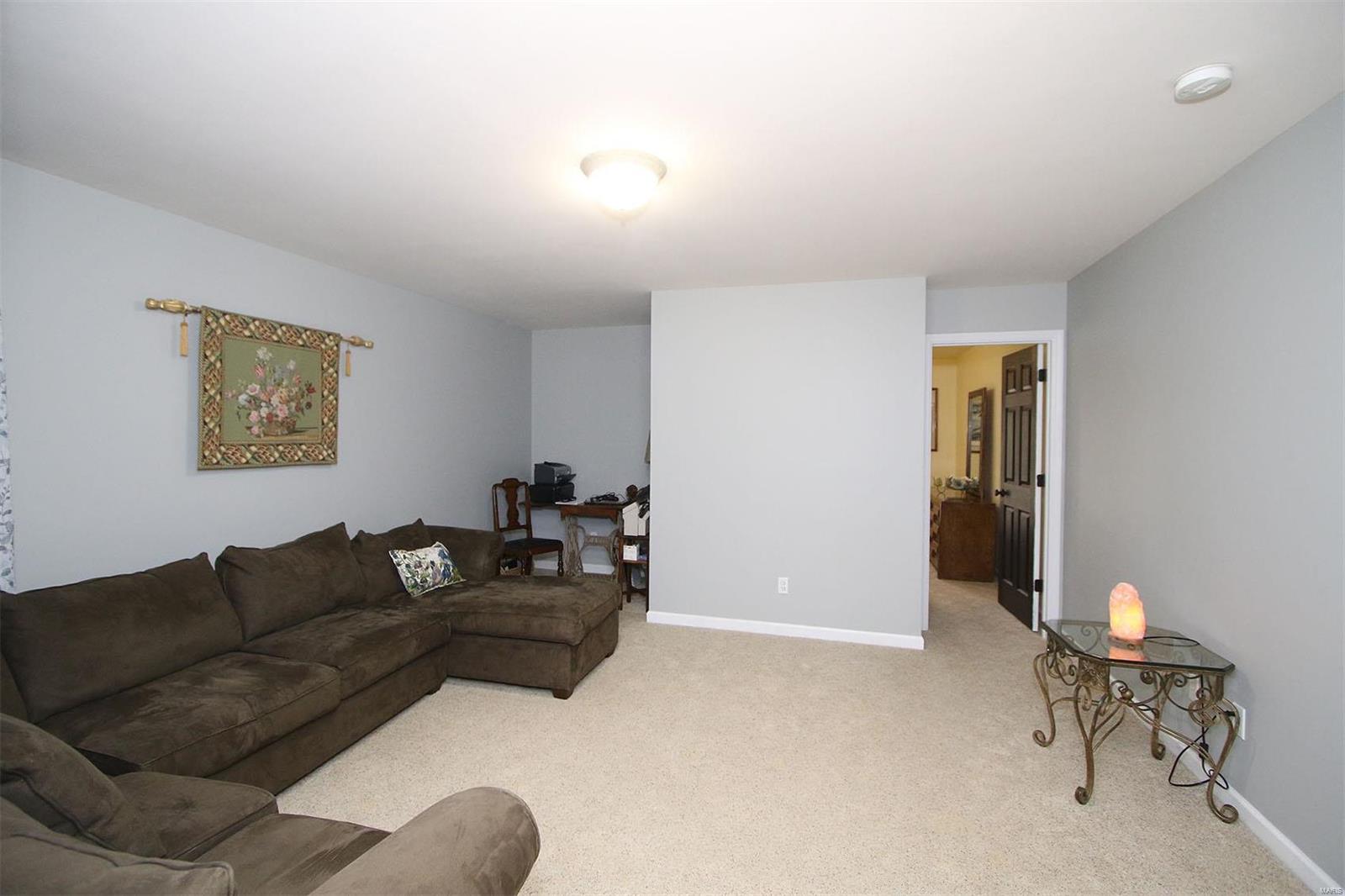 2208 Rachels Way Belleville, IL 62221 - Photo 11 of 47 Gallery Image 11