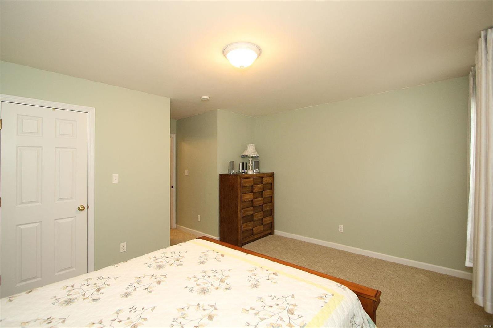 2208 Rachels Way Belleville, IL 62221 - Photo 14 of 47 Gallery Image 14
