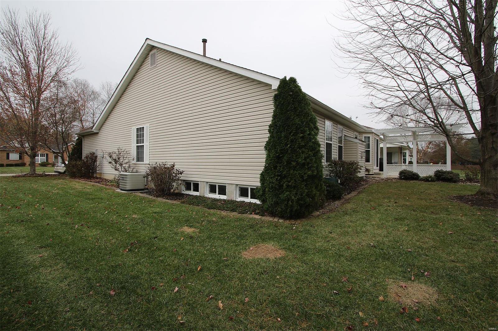 2208 Rachels Way Belleville, IL 62221 - Photo 38 of 47 Gallery Image 38