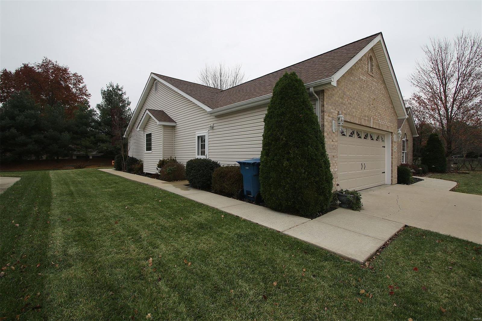2208 Rachels Way Belleville, IL 62221 - Photo 44 of 47 Gallery Image 44