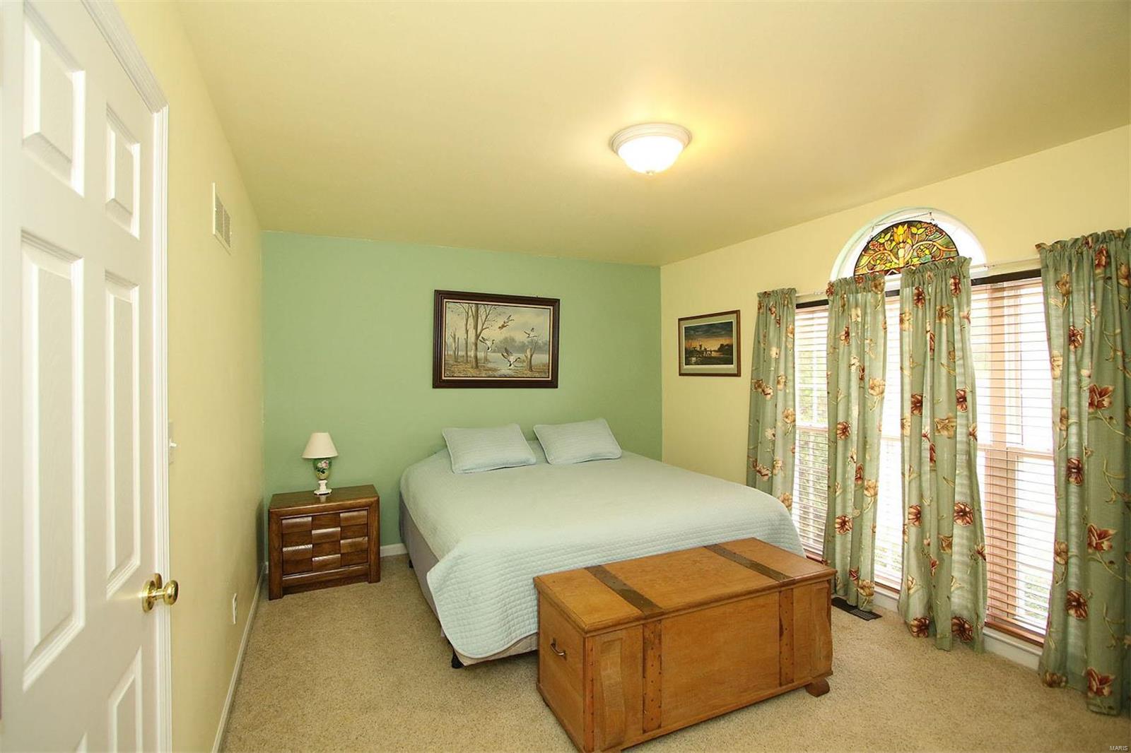 2208 Rachels Way Belleville, IL 62221 - Photo 6 of 47 Gallery Image 6