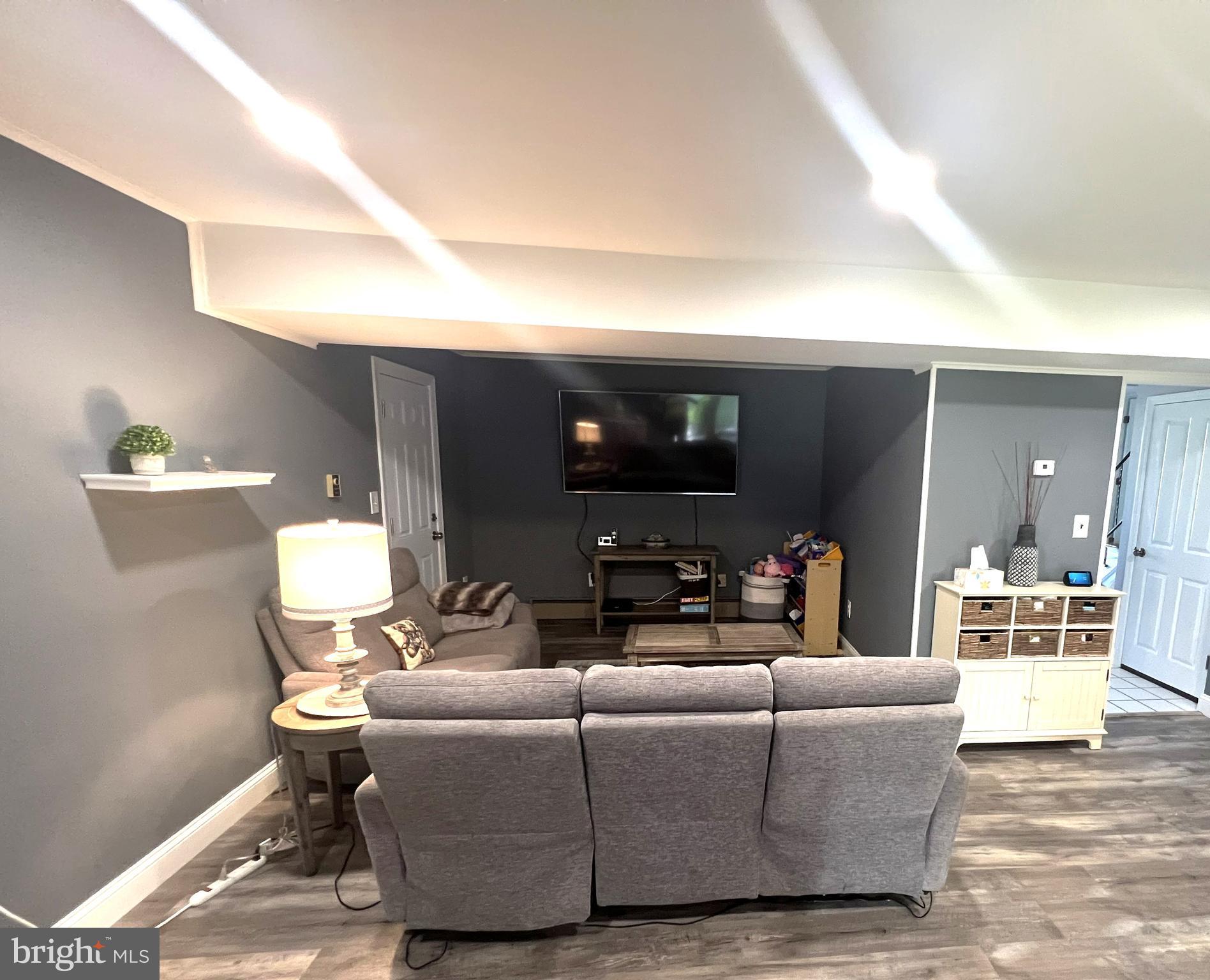 29 Tar Heels Road Hamilton, NJ 08619 - Photo 11 of 22 Family Room