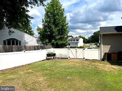 29 Tar Heels Road Hamilton, NJ 08619 - Photo 20 of 22 Vinyl Fenced Back Yard