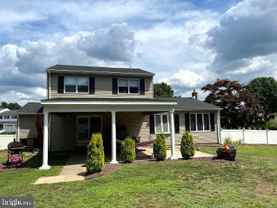 29 Tar Heels Road Hamilton, NJ 08619 - Photo 21 of 22 Rear with covered patio