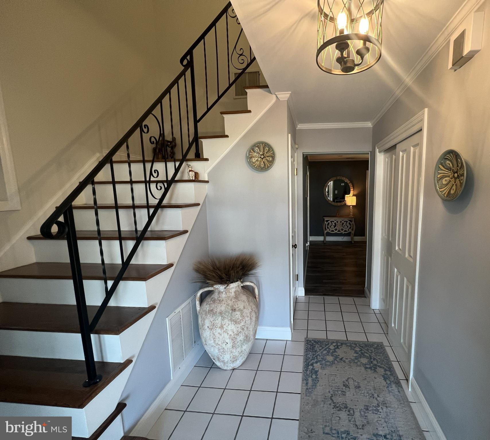 29 Tar Heels Road Hamilton, NJ 08619 - Photo 4 of 22 Foyer