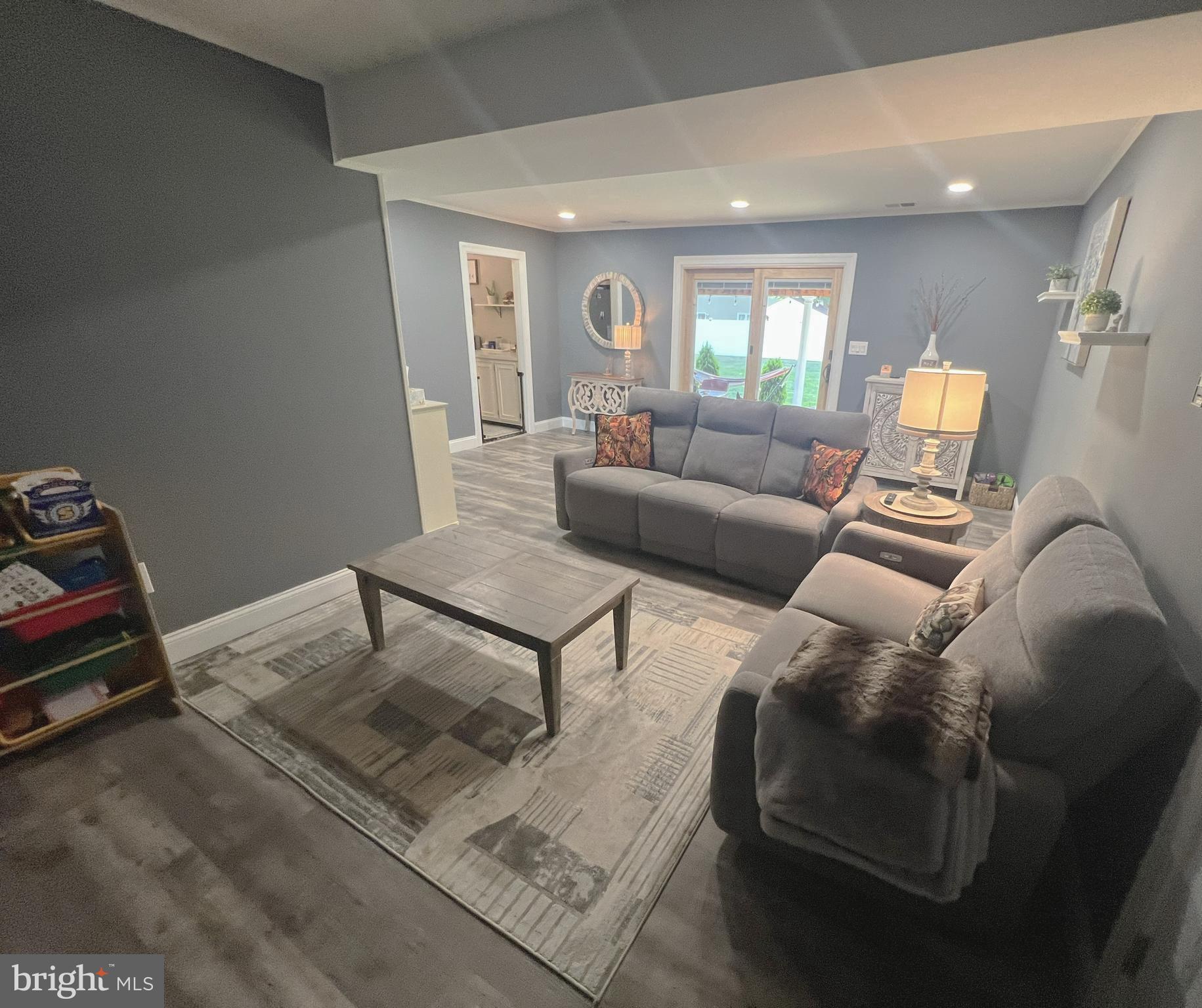29 Tar Heels Road Hamilton, NJ 08619 - Photo 10 of 22 Family Room with recessed lighting