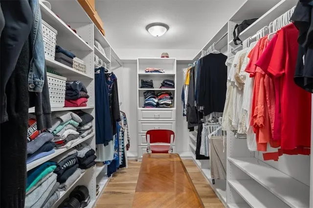 $750,000 | 8618 West 138th Terrace, Overland Park, KS 66223