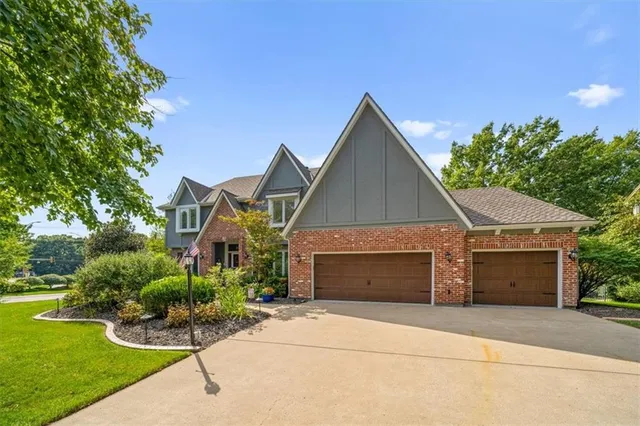 $750,000 | 8618 West 138th Terrace, Overland Park, KS 66223