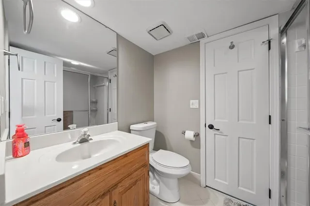 $750,000 | 8618 West 138th Terrace, Overland Park, KS 66223