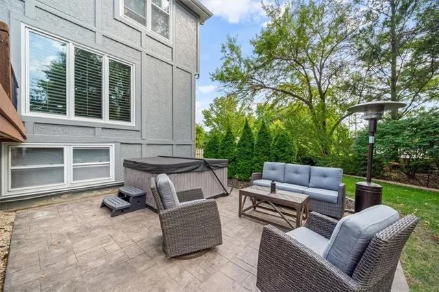 $750,000 | 8618 West 138th Terrace, Overland Park, KS 66223