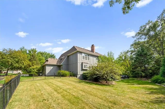 $750,000 | 8618 West 138th Terrace, Overland Park, KS 66223