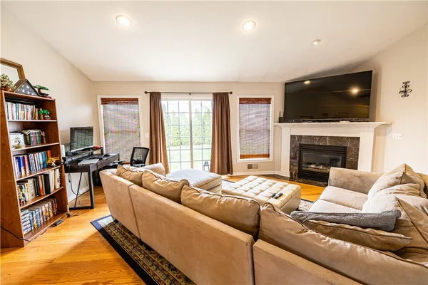 $299,900 | 3 Kings Way, Chili, NY 14624