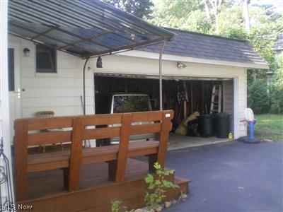 1251 Quilliams Road Cleveland Heights, OH 44121 - Photo 8 of 10 Attached 2 Car Garage!