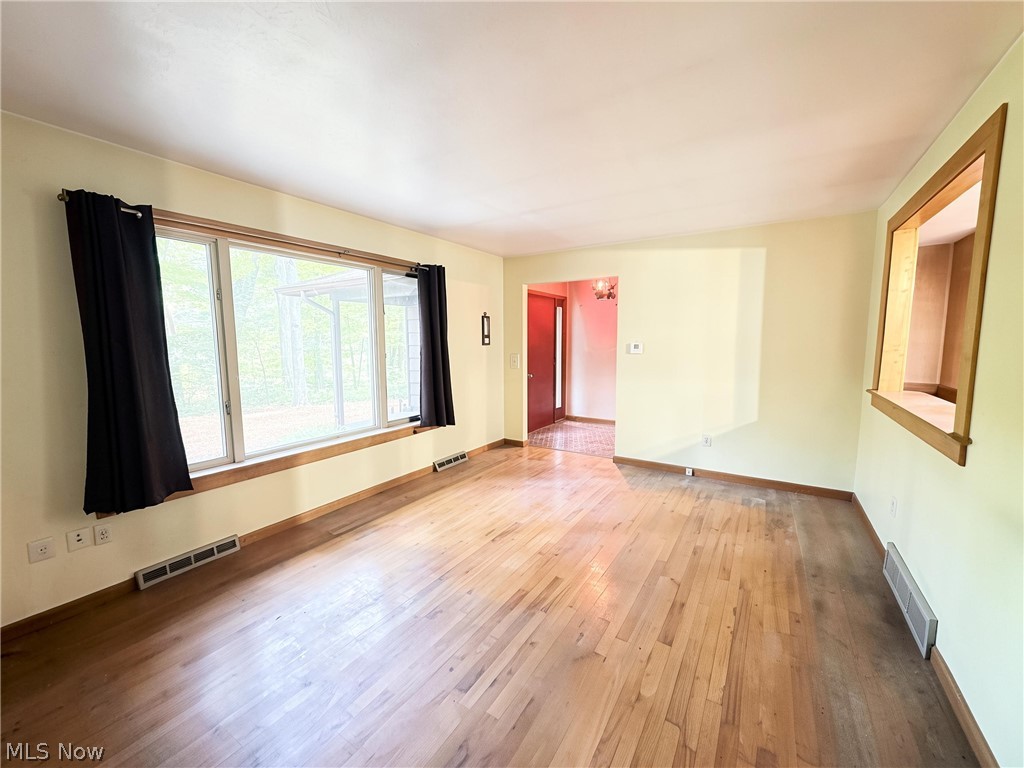 7130 Leroy Thompson Road Thompson, OH 44086 - Photo 12 of 47 Gallery Image 12