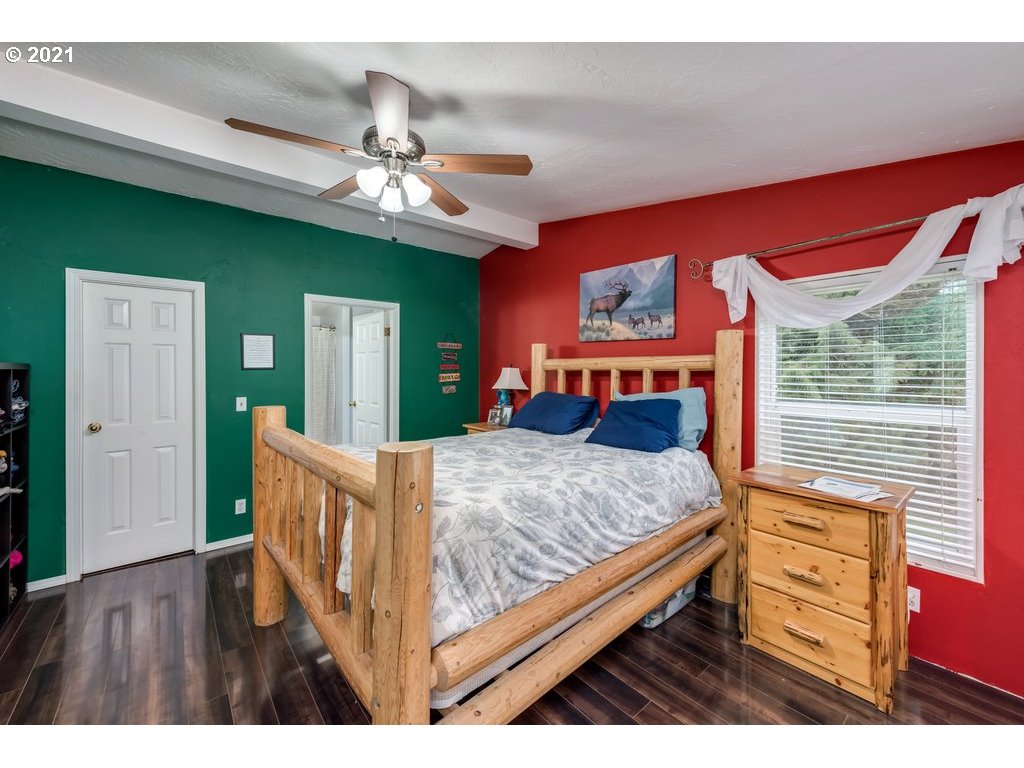 15405 South Wave Road Mulino, OR 97042 - Photo 12 of 32 Gallery Image 12