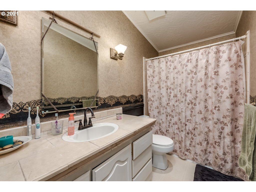 15405 South Wave Road Mulino, OR 97042 - Photo 16 of 32 Gallery Image 16