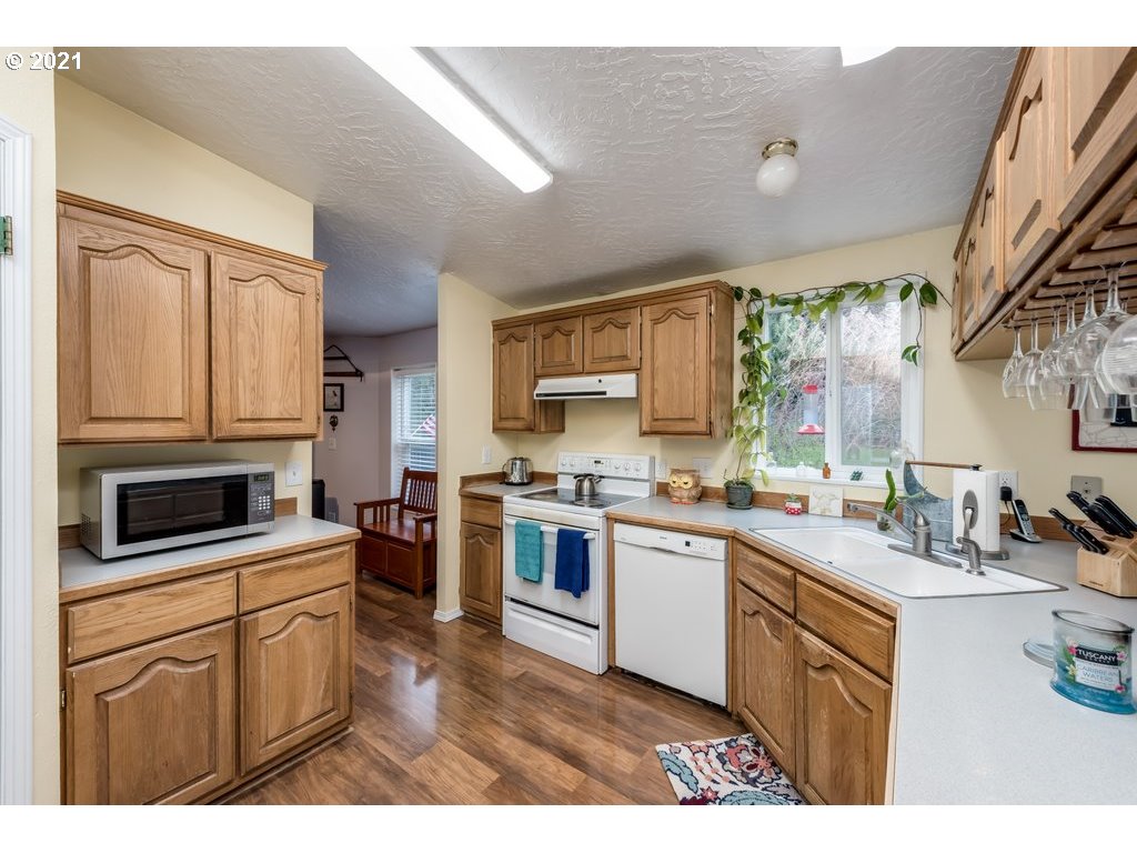 15405 South Wave Road Mulino, OR 97042 - Photo 8 of 32 Gallery Image 8