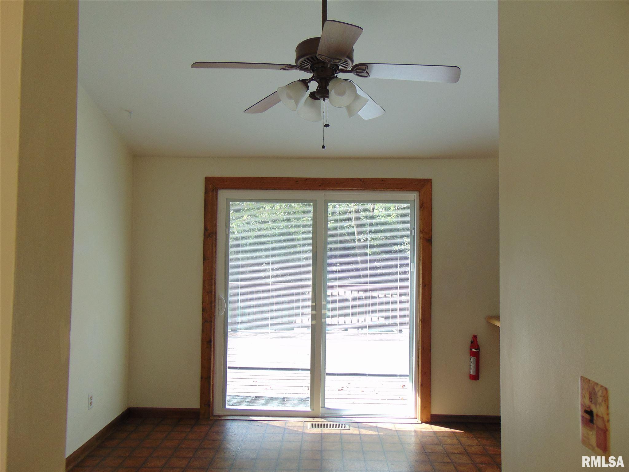 2031 Cochran Road Murphysboro, IL 62966 - Photo 13 of 38