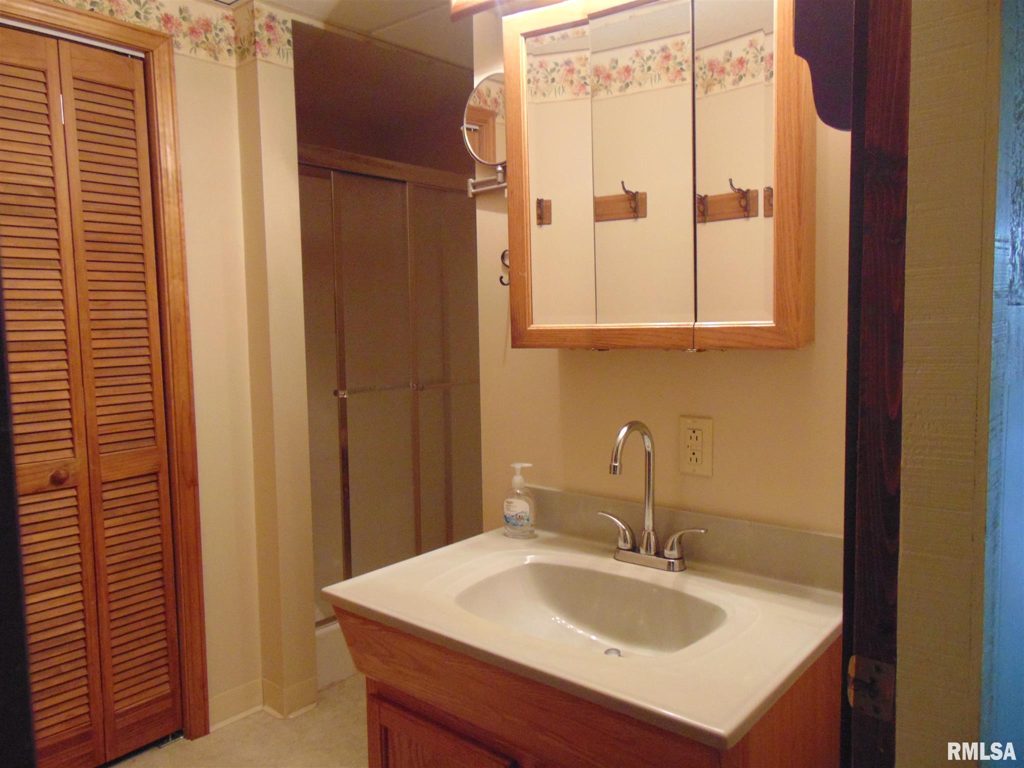 2031 Cochran Road Murphysboro, IL 62966 - Photo 17 of 38