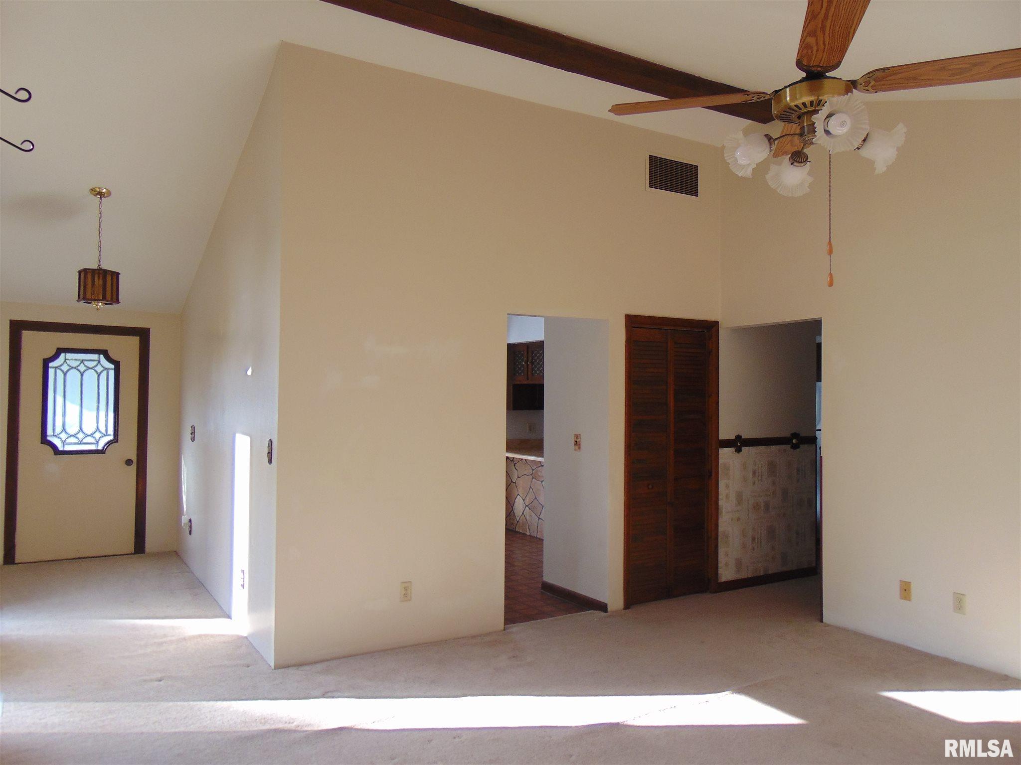 2031 Cochran Road Murphysboro, IL 62966 - Photo 8 of 38