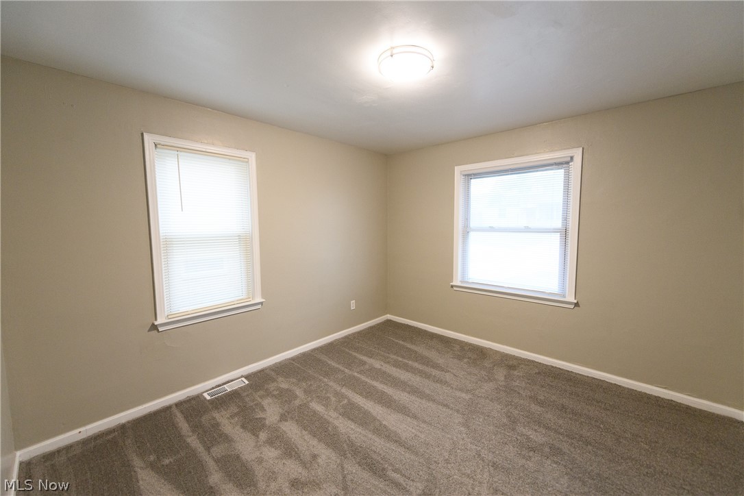 11606 Crofton Road Garfield Heights, OH 44125 - Photo 7 of 23