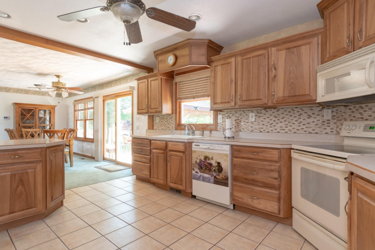 51244 Chamberlain Road Marcellus, MI 49067 - Photo 9 of 31 51244 Chamberlain-8