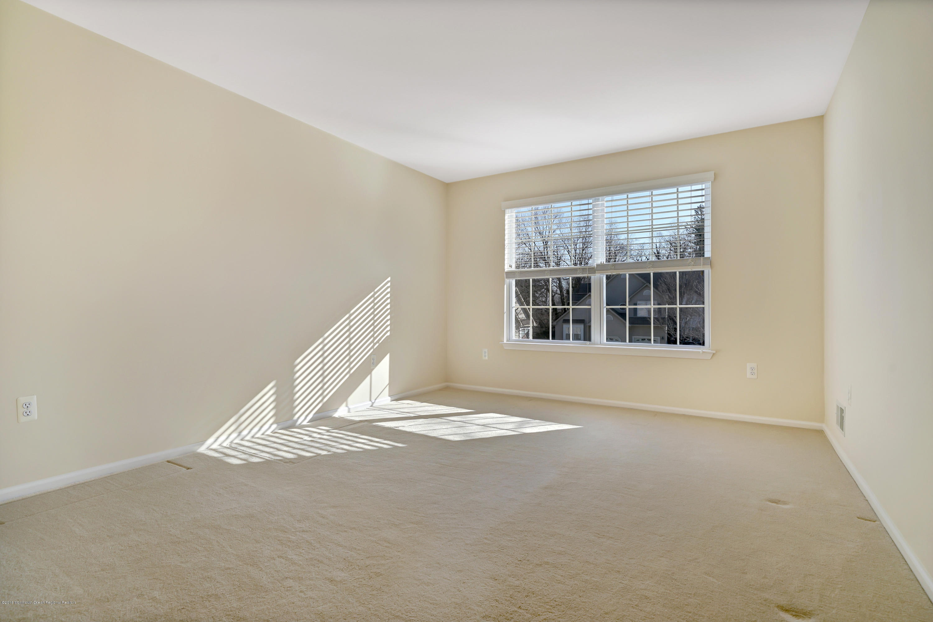 3 Courtyard Lane Brielle, NJ 08730 - Photo 32 of 36 27