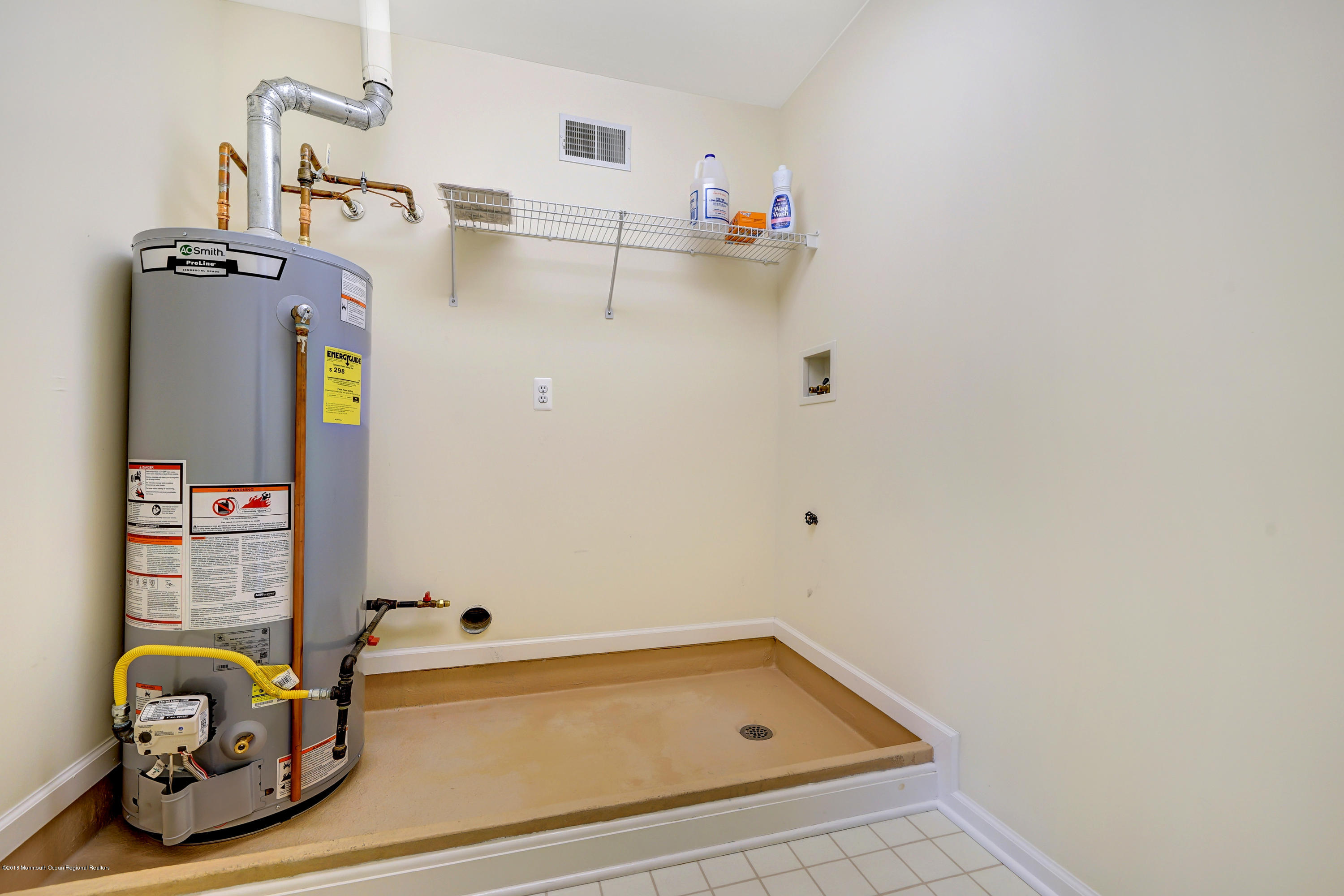 3 Courtyard Lane Brielle, NJ 08730 - Photo 33 of 36 28