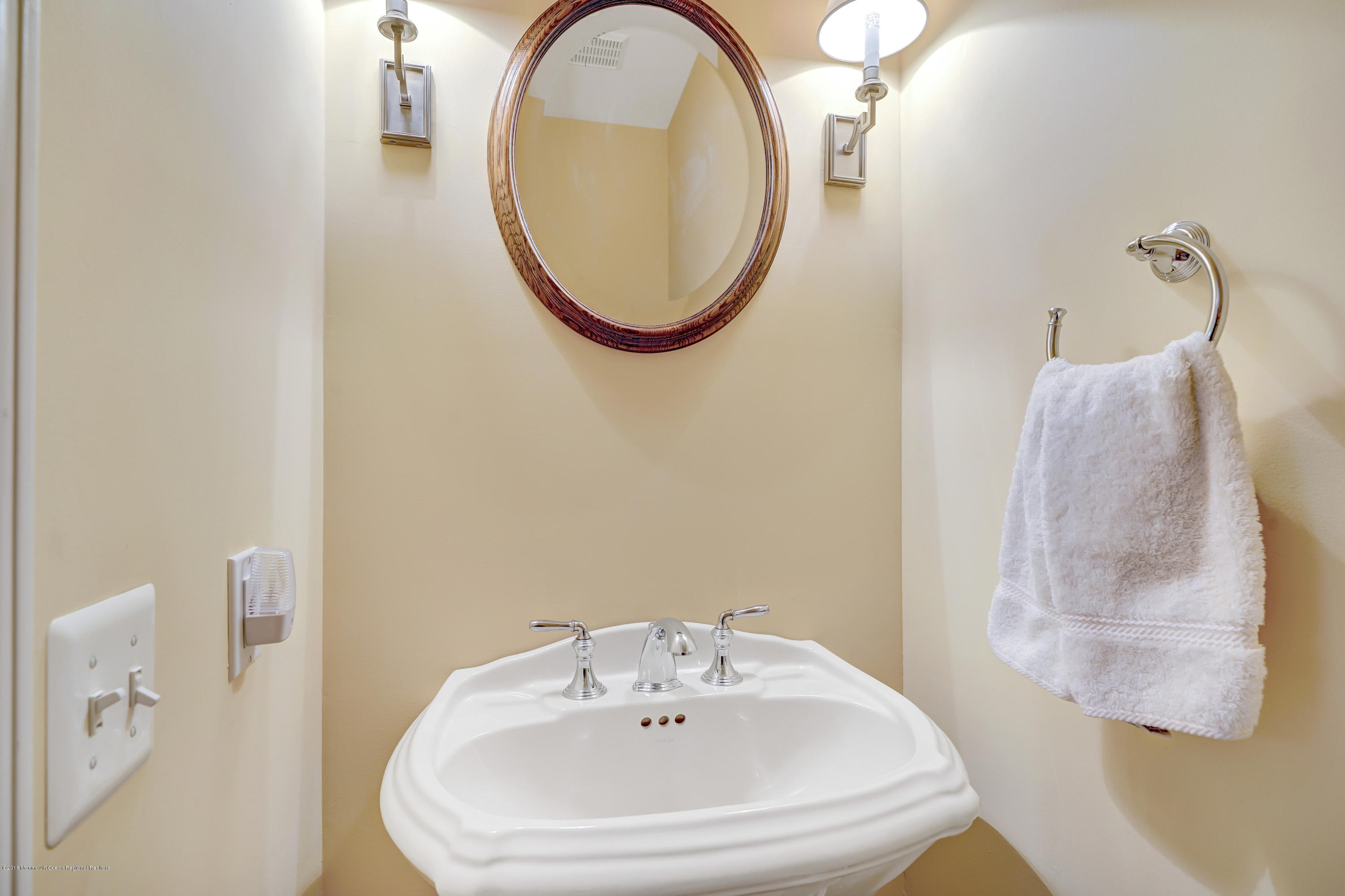 3 Courtyard Lane Brielle, NJ 08730 - Photo 6 of 36 25