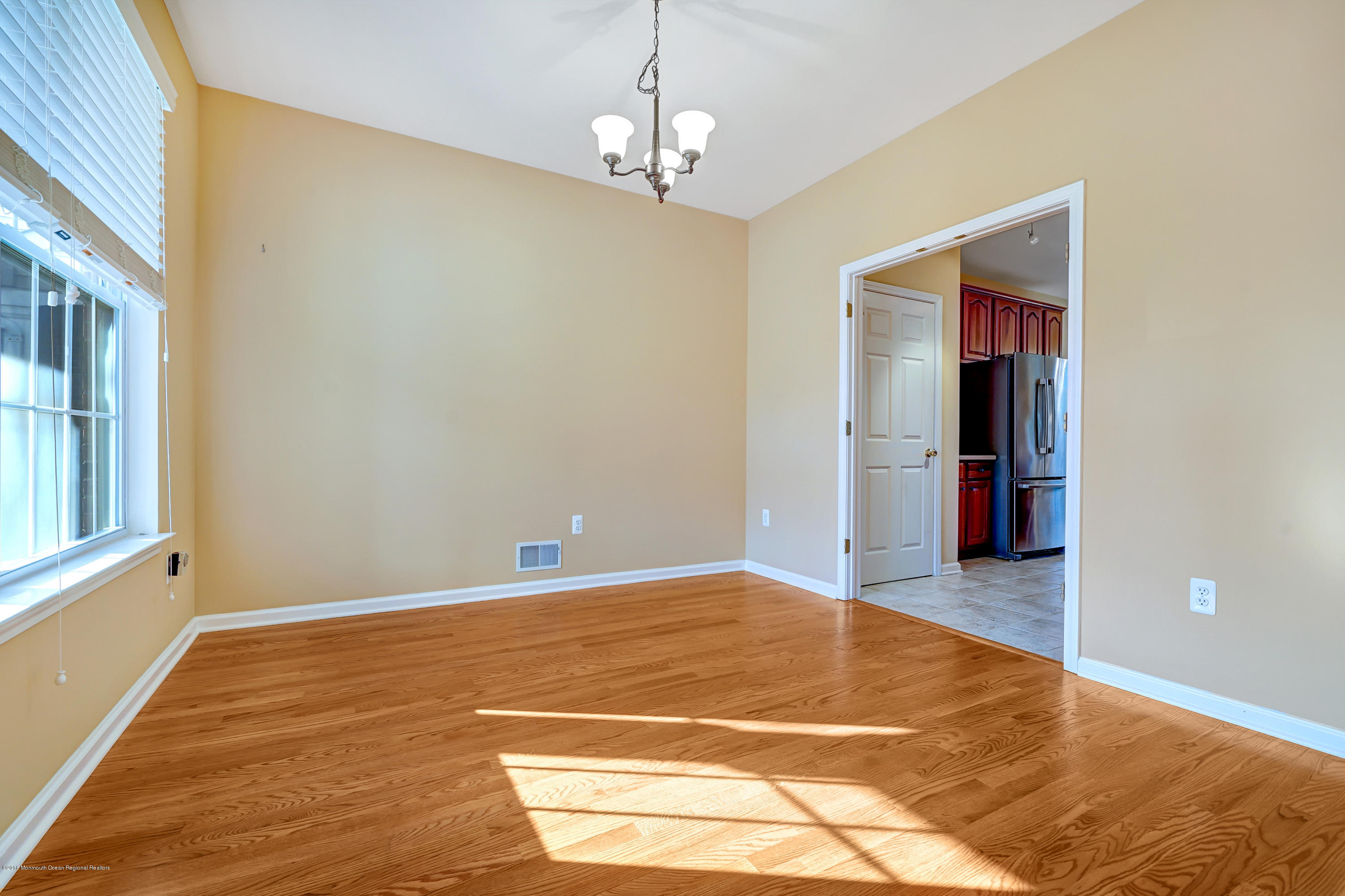 3 Courtyard Lane Brielle, NJ 08730 - Photo 7 of 36 11