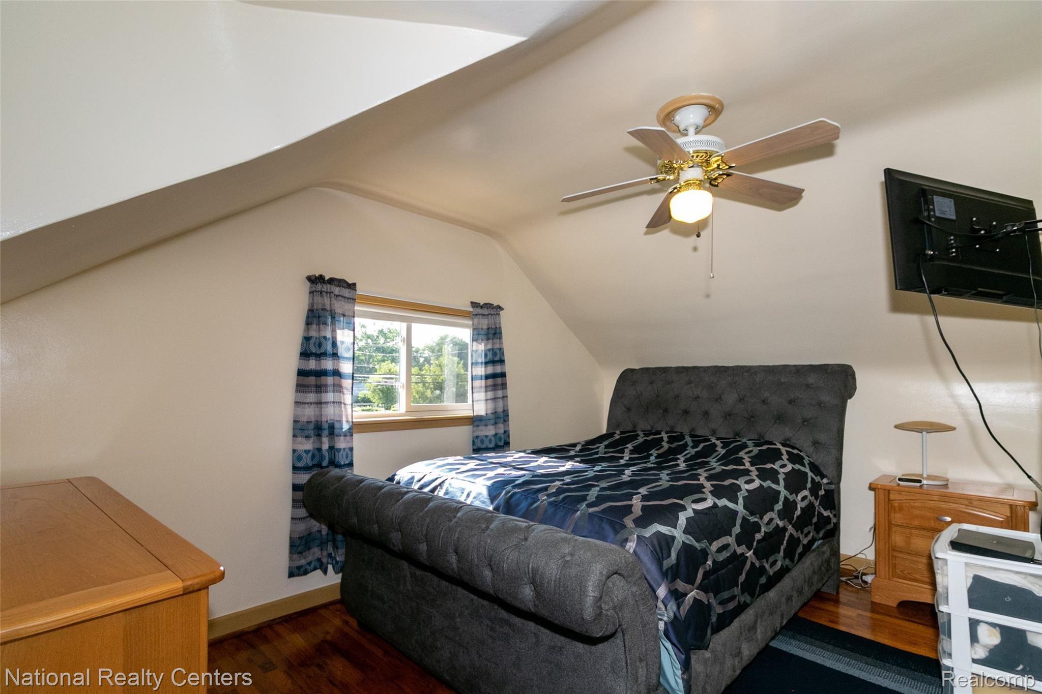 14721 Stephens Road Eastpointe, MI 48021 - Photo 22 of 24 14721Stephens-21.jpg