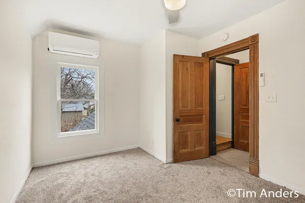 $449,900 | 142 Carlton Avenue Southeast, Grand Rapids, MI 49506