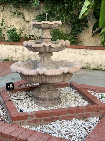 a view of a garden with plants