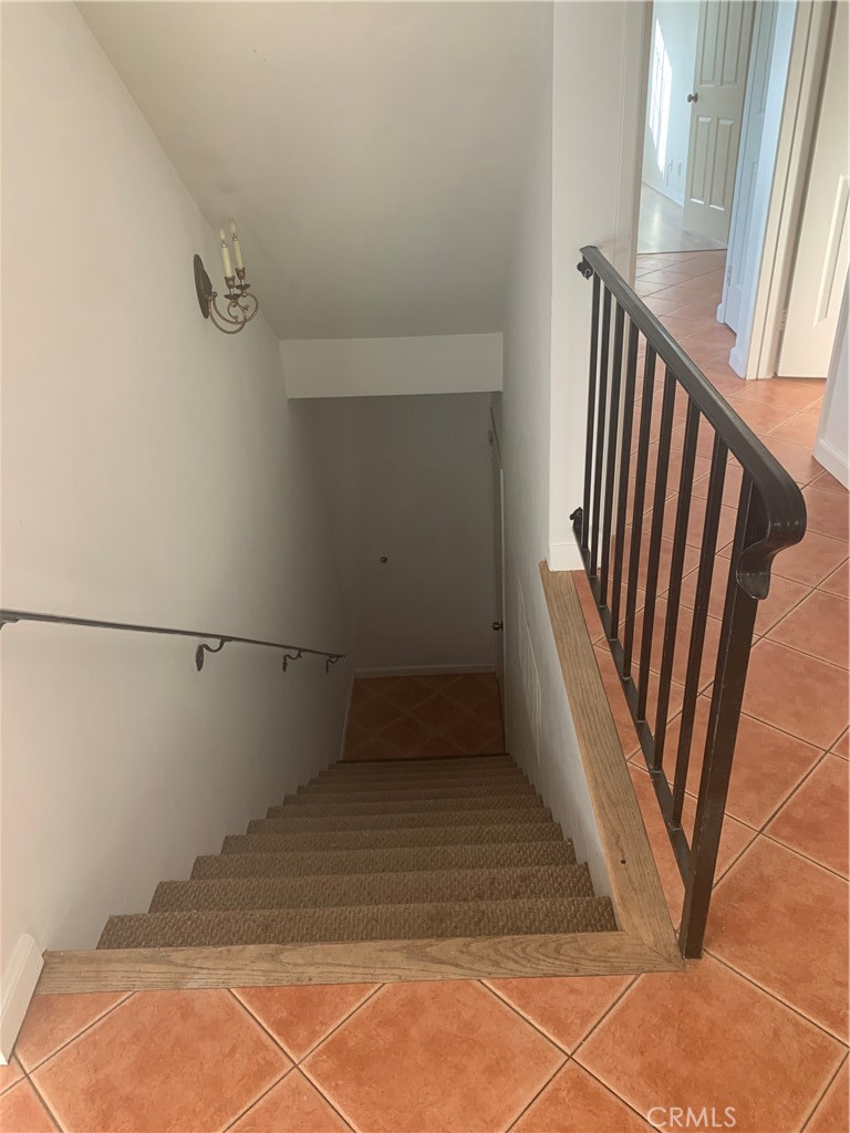 5246 Calderon Road Woodland Hills, CA 91364 - Photo 39 of 50 a view of a garage