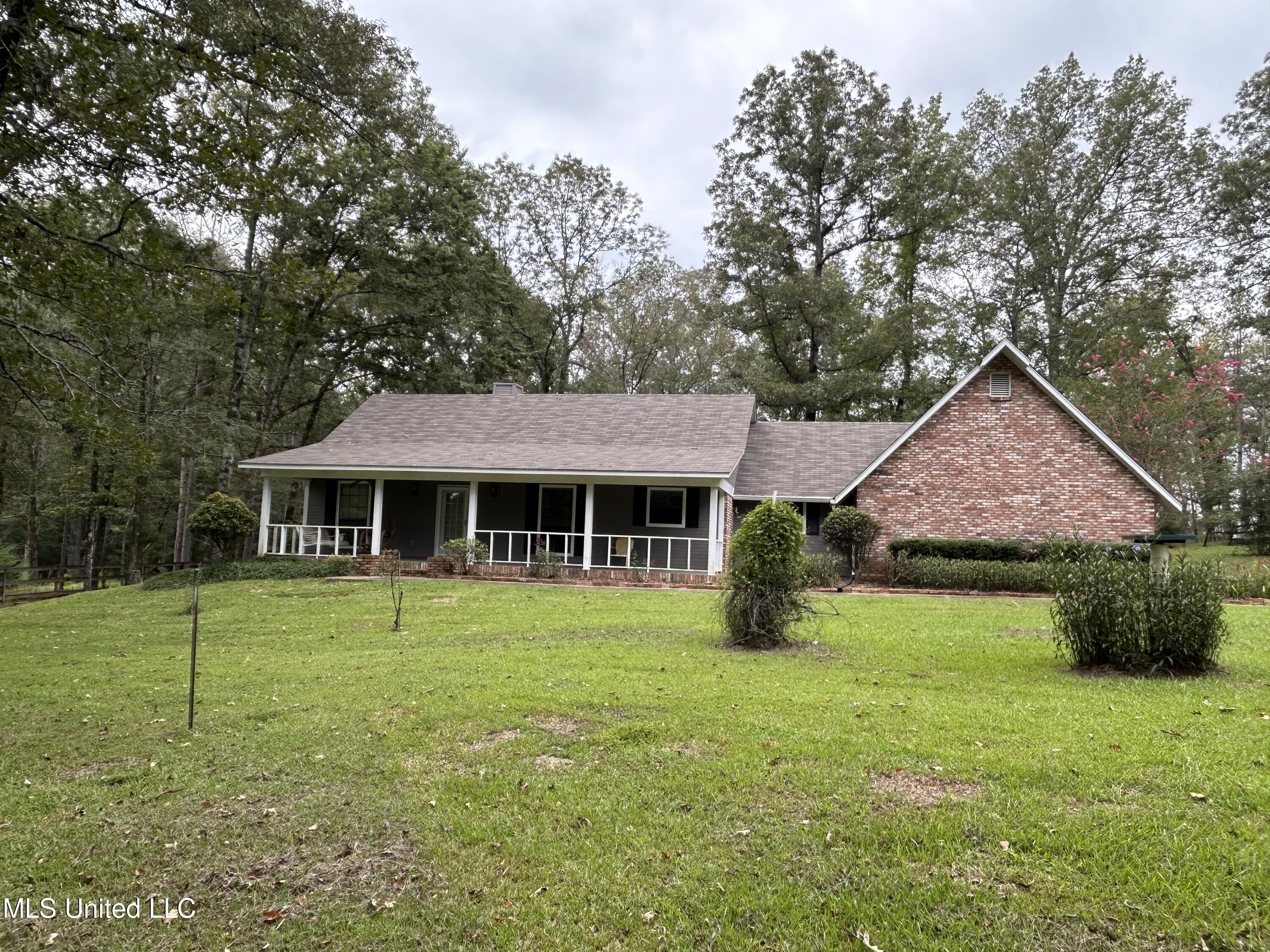 1515 West Flowers Road Terry, MS 39170 - Photo 1 of 34 IMG_0007